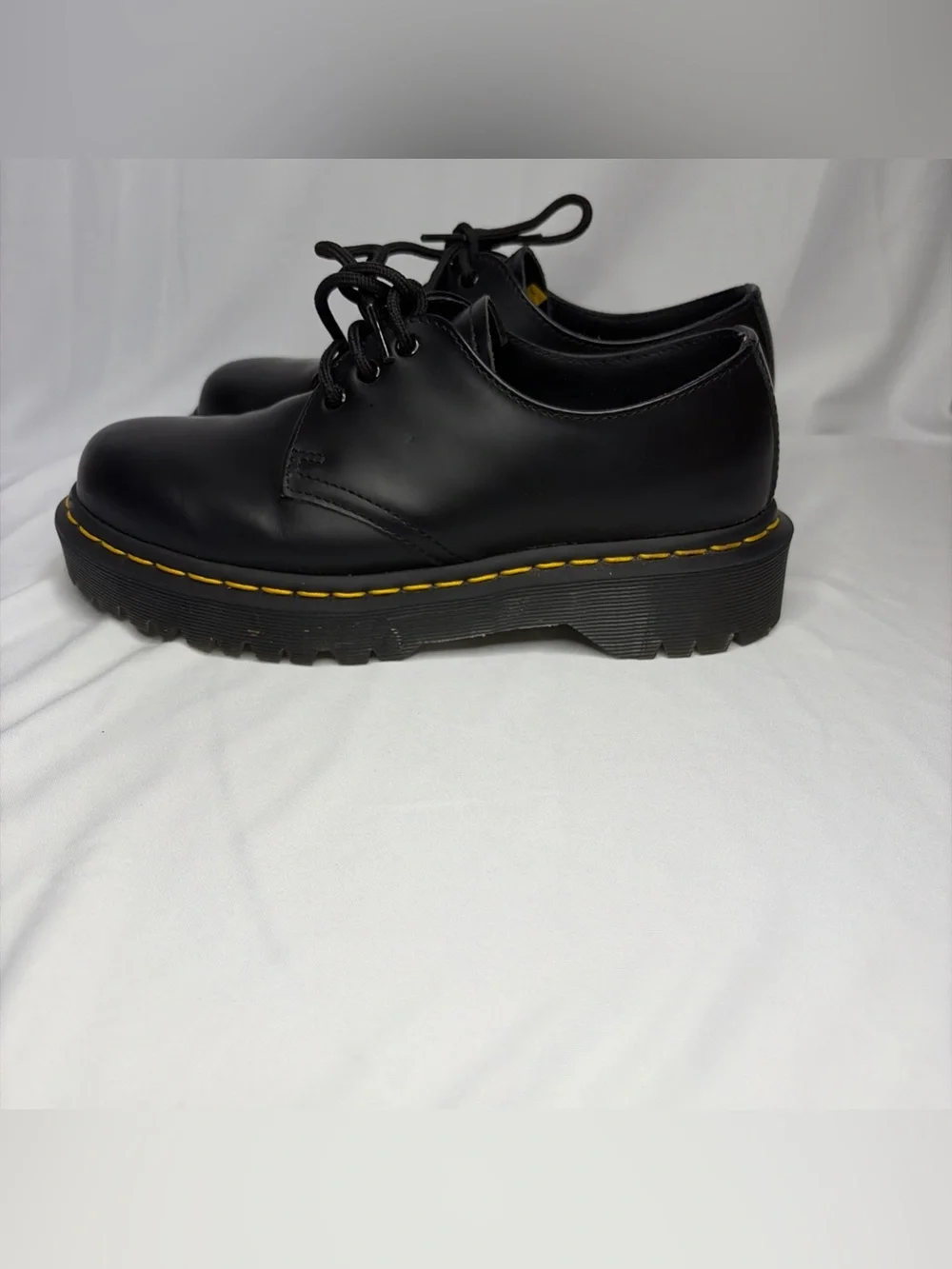 Dr. Martens 21084 Black Lug Sole Shoe